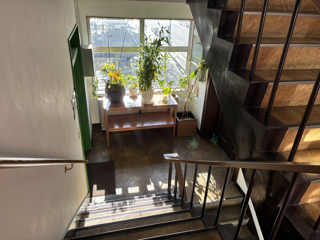 �_���r����