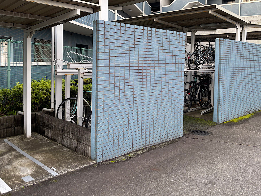 �^�N�V�[���ԏ�