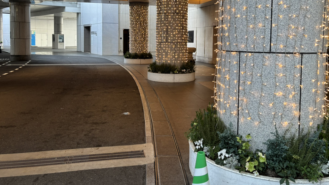 �C���^�[�R���`�l���^���z�e��
